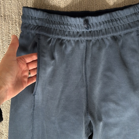 Lululemon Ribbed Softstreme Mid Rise Wide Leg Crop 25” - Picture 6 of 11